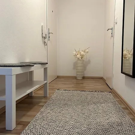 Schoene In Apartment